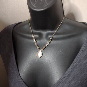 16 Inch Pink And Gold Tone Necklace